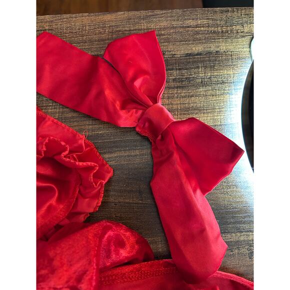 NINGBO JASON INTL TRADE CO Girl’s Red Velvet Costume Cape - Picture 6 of 11